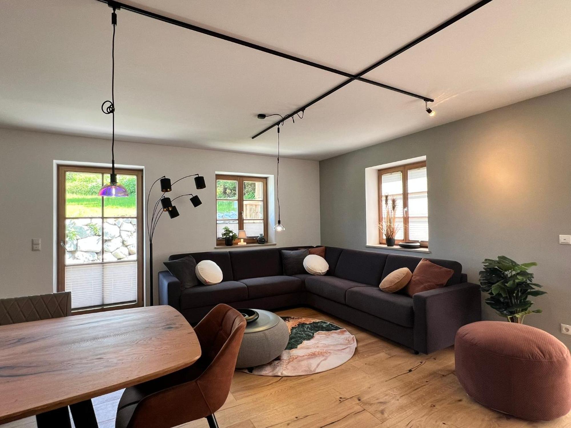Stay Nice Apartments Dorfen Naehe Muenchen Jacuzzi Grillkota 75 Zoll Tv Luaran gambar