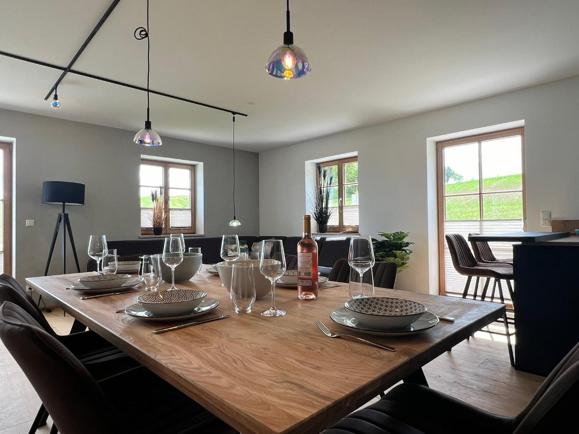 Stay Nice Apartments Dorfen Naehe Muenchen Jacuzzi Grillkota 75 Zoll Tv Luaran gambar